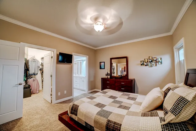 $325,000 | 558 Martin Avenue, Watseka, IL 60970