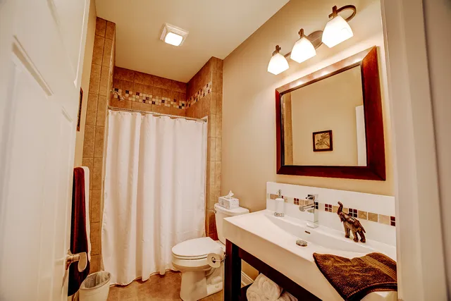 $325,000 | 558 Martin Avenue, Watseka, IL 60970