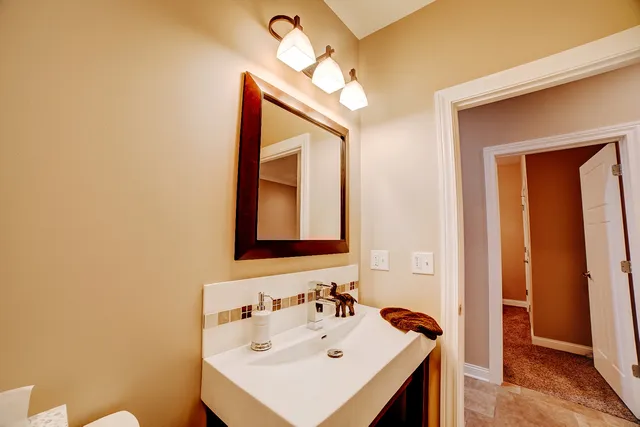 $325,000 | 558 Martin Avenue, Watseka, IL 60970