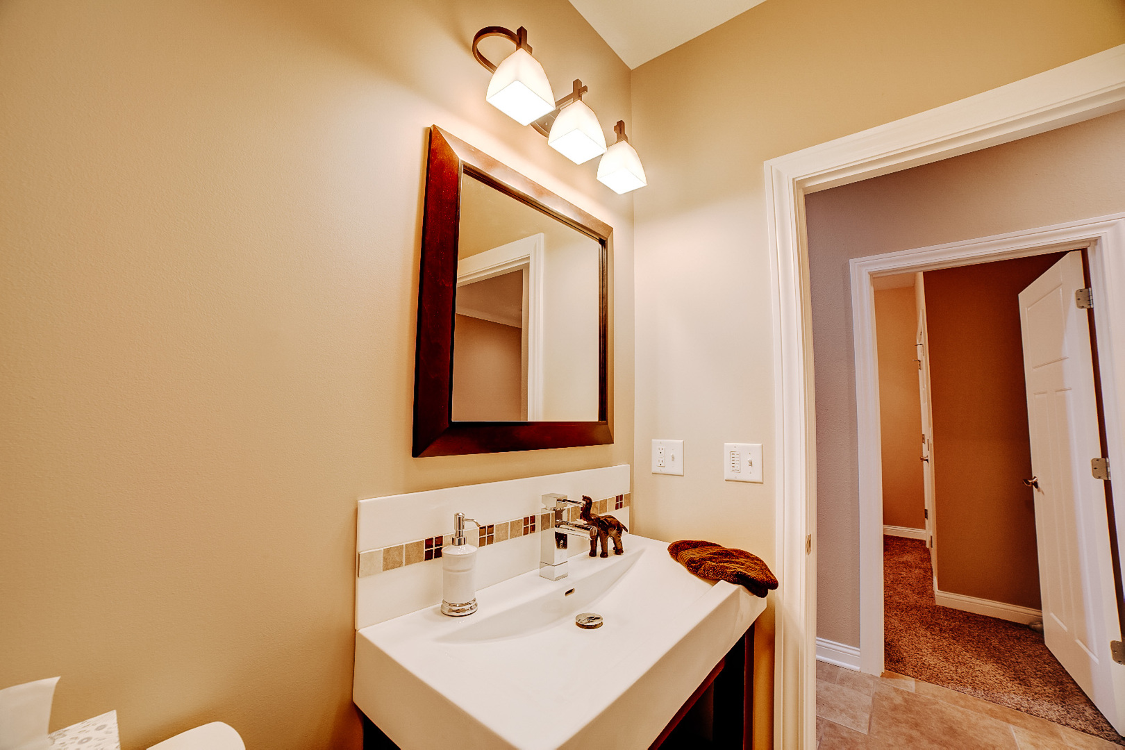 558 Martin Avenue Watseka, IL 60970 - Photo 27 of 59