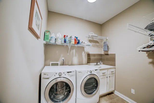 $325,000 | 558 Martin Avenue, Watseka, IL 60970