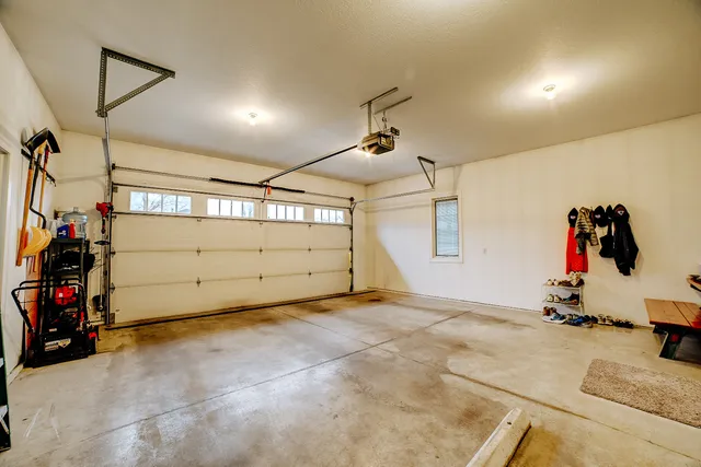 $325,000 | 558 Martin Avenue, Watseka, IL 60970