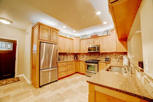 $325,000 | 558 Martin Avenue, Watseka, IL 60970