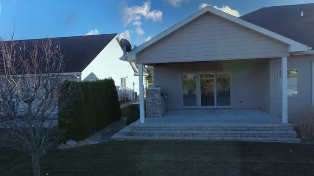 $325,000 | 558 Martin Avenue, Watseka, IL 60970