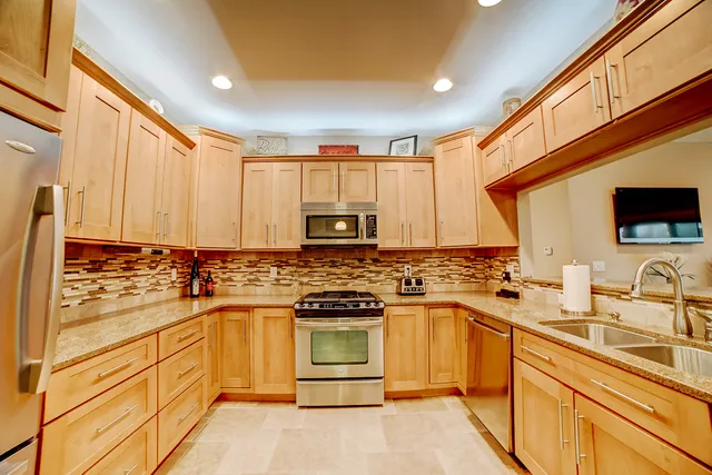 $325,000 | 558 Martin Avenue, Watseka, IL 60970