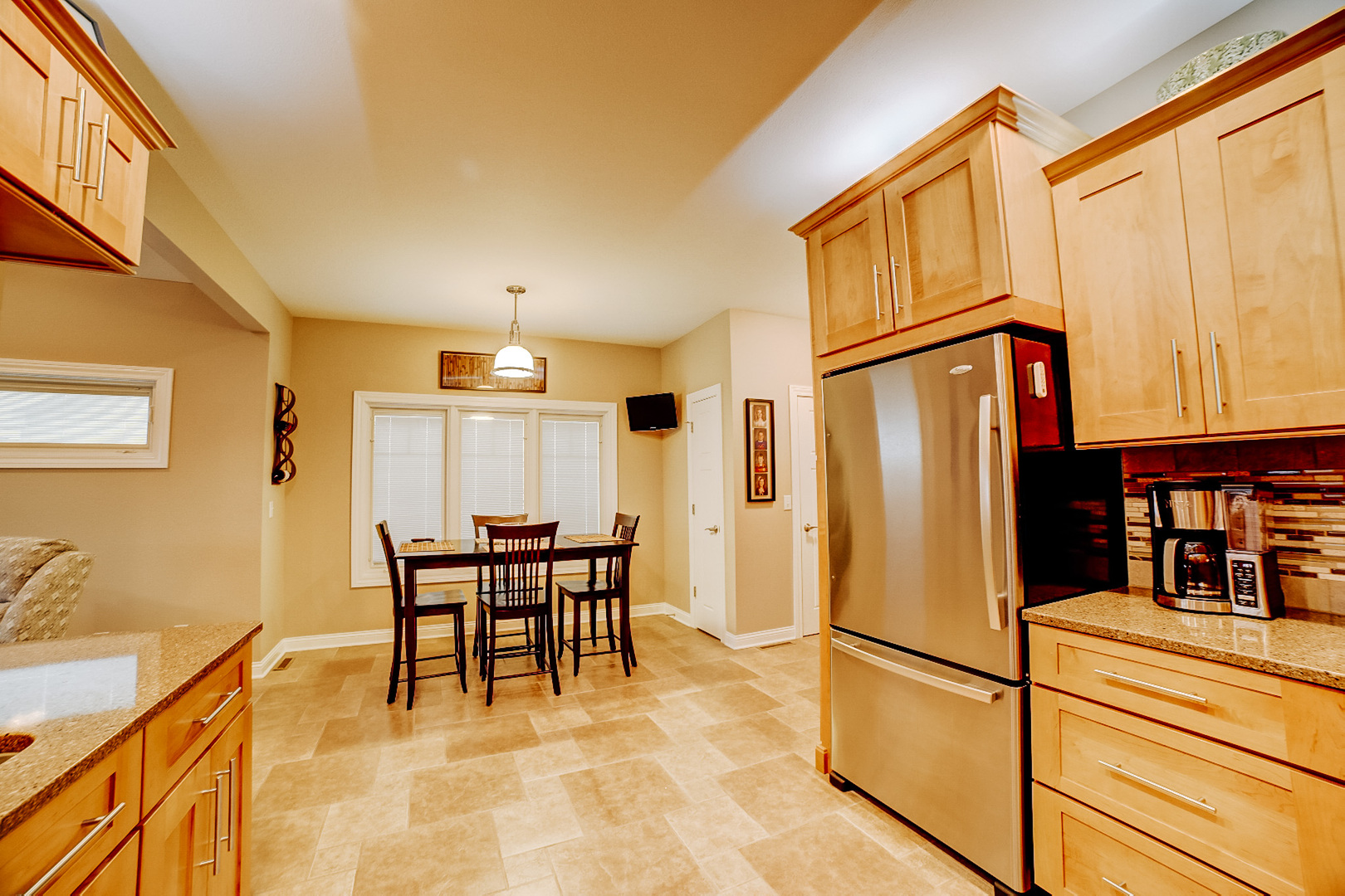 558 Martin Avenue Watseka, IL 60970 - Photo 8 of 59