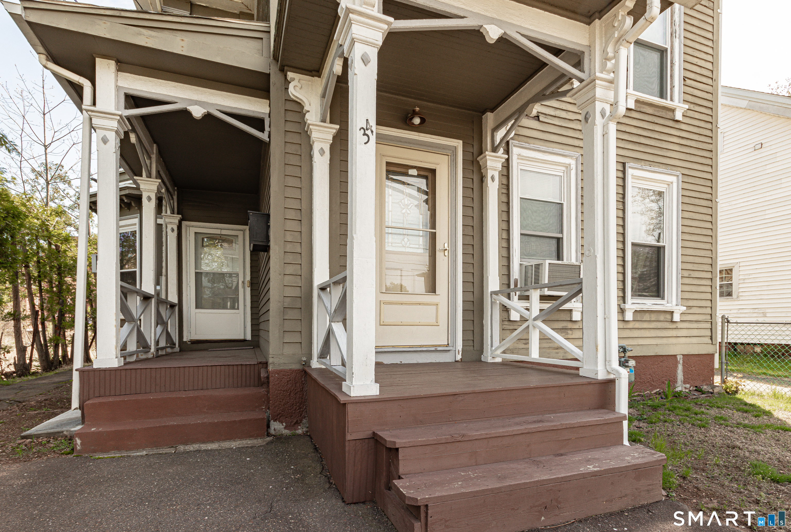 34 Queen Street Meriden, CT 06451 - Photo 2 of 30