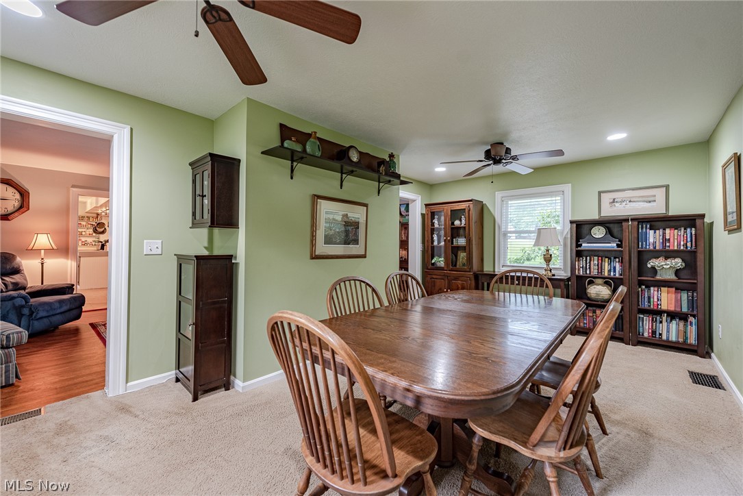 410 South Miller Road Akron, OH 44333 - Photo 12 of 35