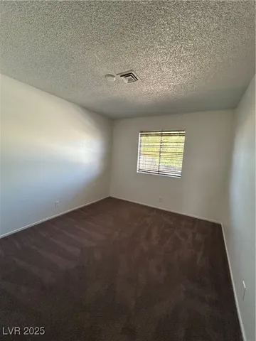 $1,975 | 6236 Silverfield Drive, Las Vegas, NV 89103