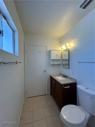 $1,975 | 6236 Silverfield Drive, Las Vegas, NV 89103