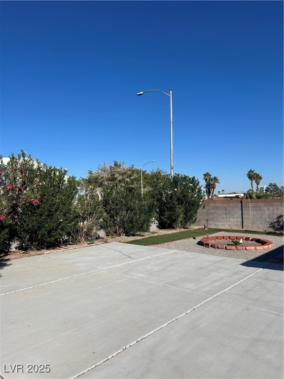 6236 Silverfield Drive Las Vegas, NV 89103 - Photo 28 of 31