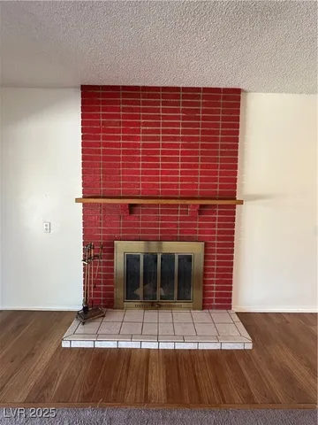 $1,975 | 6236 Silverfield Drive, Las Vegas, NV 89103