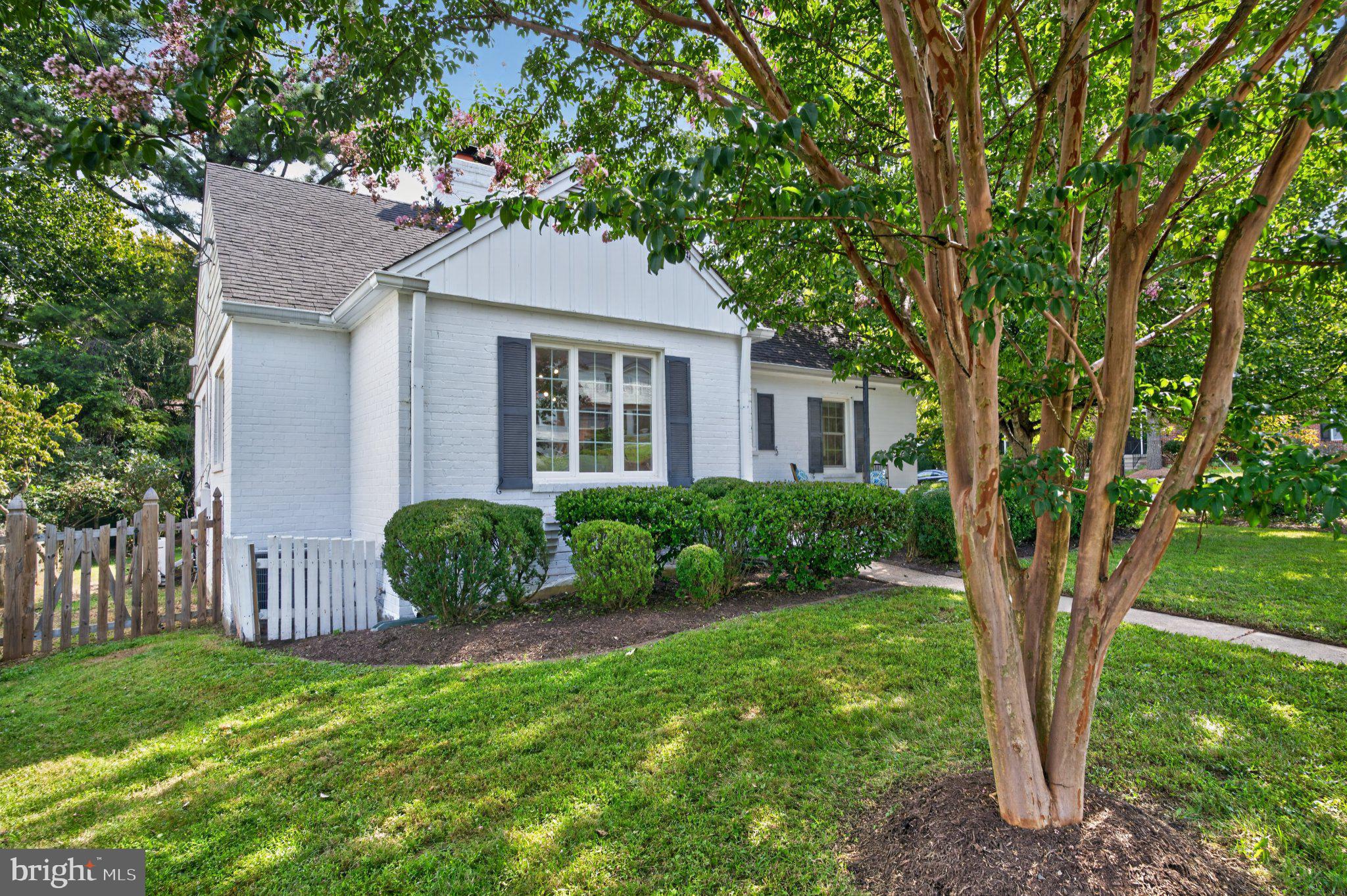 2601 Military Road Arlington, VA 22207 - Photo 5 of 119 Classic Charm Meets Gorgeous Curb Appeal!