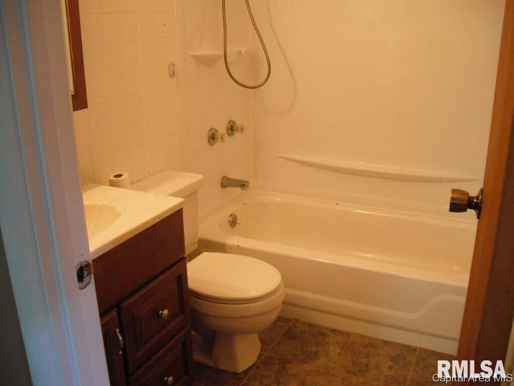 329 Water Street Rochester, IL 62563 - Photo 11 of 15