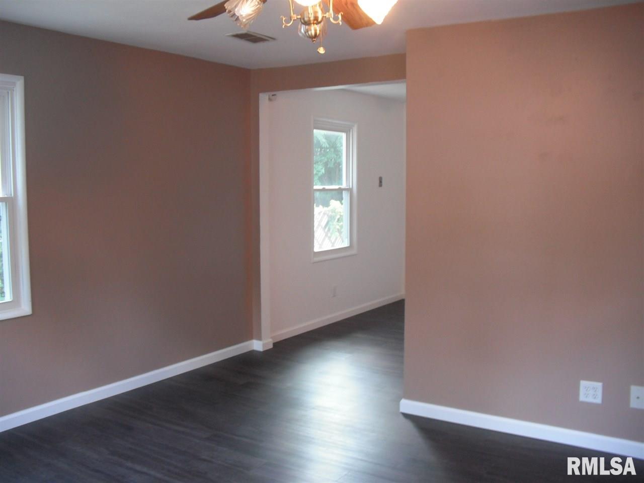 329 Water Street Rochester, IL 62563 - Photo 3 of 15