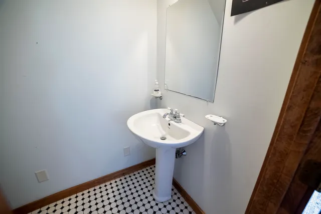 $999,000 | 151 Holland Road, Dover, VT 05341