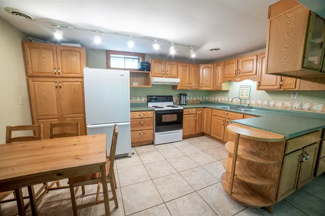 $999,000 | 151 Holland Road, Dover, VT 05341