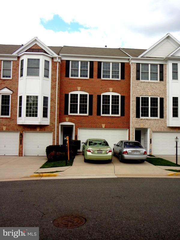 9278 Laurel Ridge Crossing Road Lorton, VA 22079 - Photo 1 of 30 Exterior (Front)