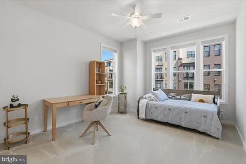 $615,000 | 4744 Tatum Mill Way, Unit 509, Chantilly, VA 20151