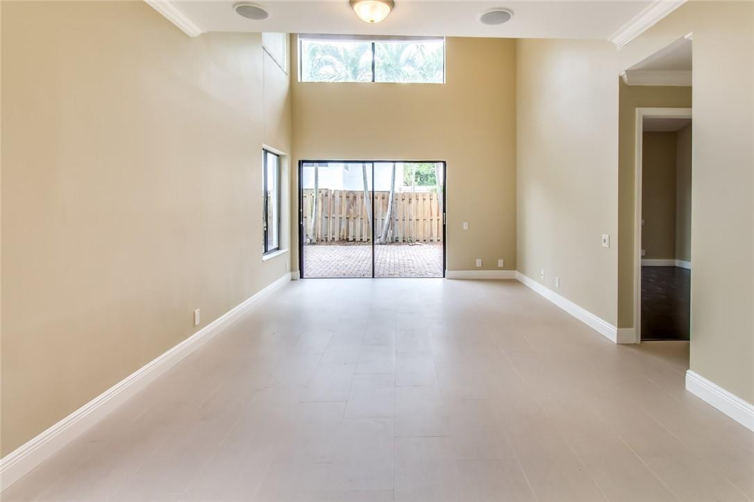 21726 Cromwell Circle Boca Raton, FL 33486 - Photo 8 of 43 Photo 8