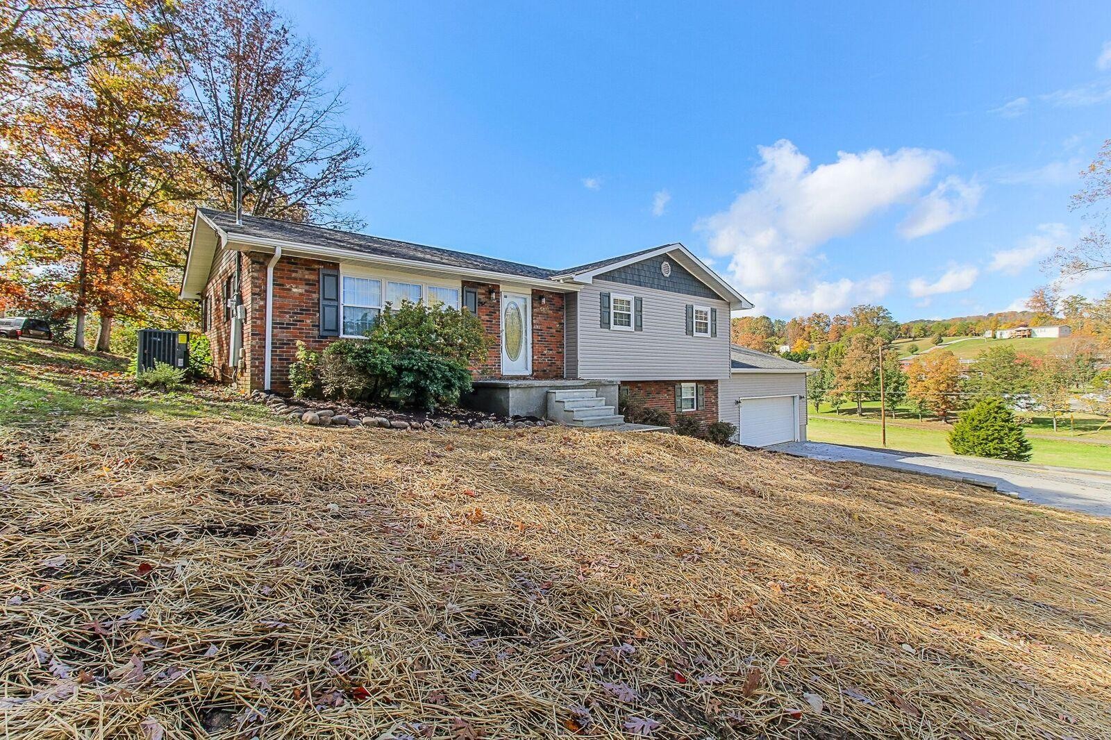2823 Roberts Road Mascot, TN 37806 - Photo 2 of 35 Gallery Image 2