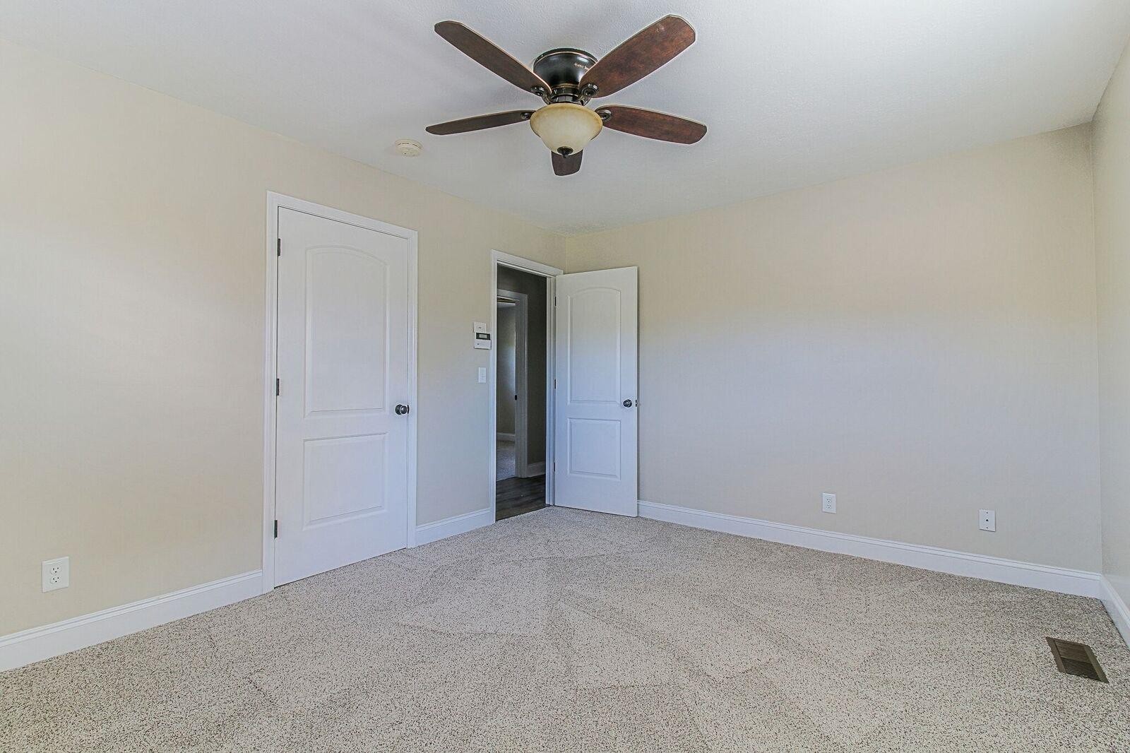 2823 Roberts Road Mascot, TN 37806 - Photo 22 of 35 Gallery Image 22