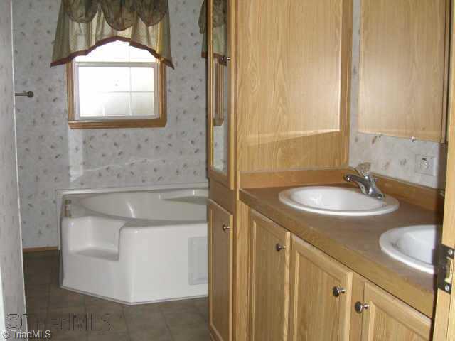 30 Windover Road Laurel Fork, VA 24352 - Photo 3 of 4 Other. Master Bath