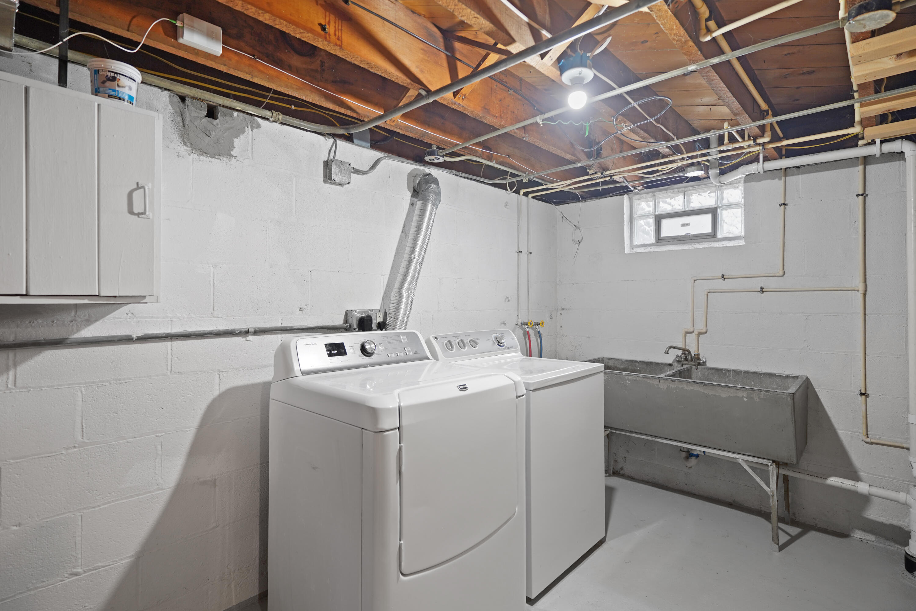 2704 Dwight Street Racine, WI 53403 - Photo 21 of 31 Laundry