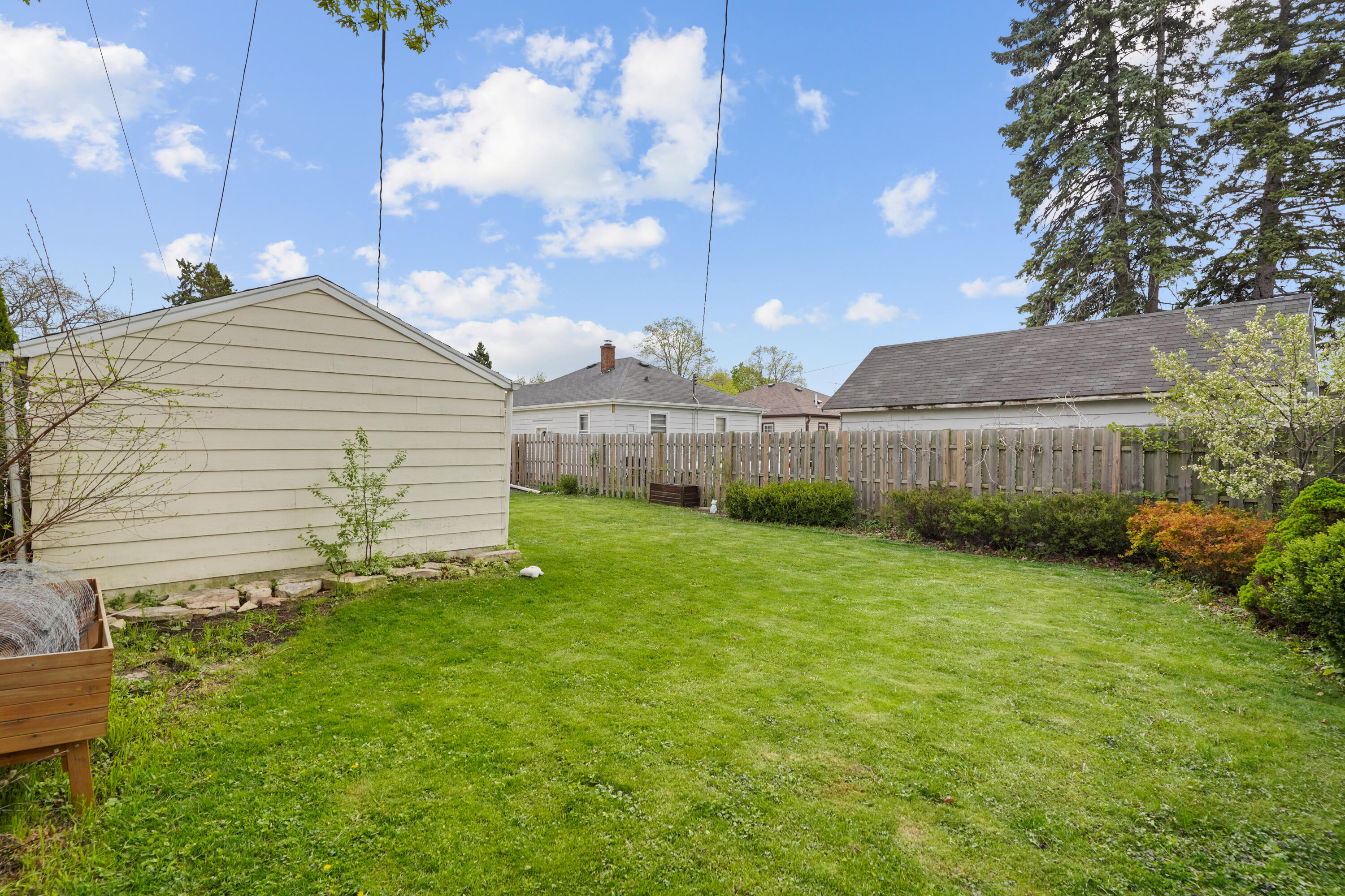 2704 Dwight Street Racine, WI 53403 - Photo 29 of 31 Back Yard