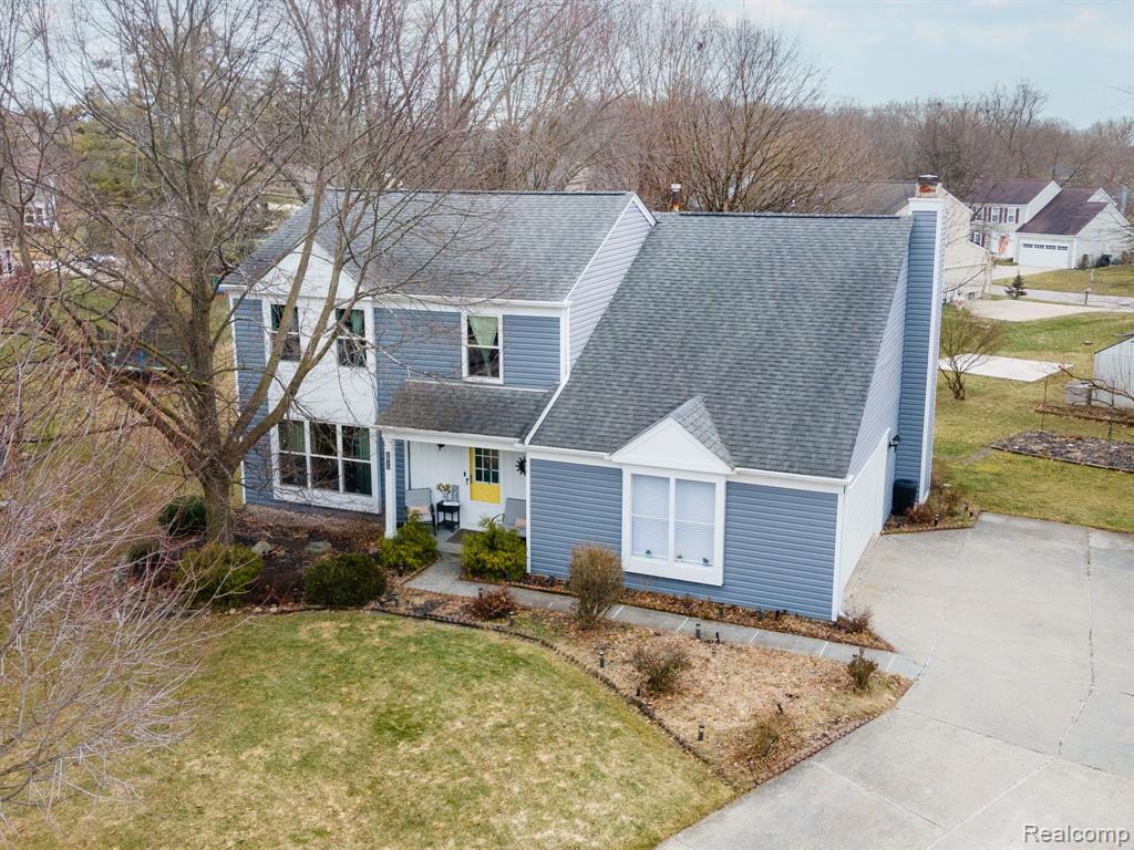 2011 Fairfield Drive Rochester Hills, MI 48306 - Photo 1 of 47