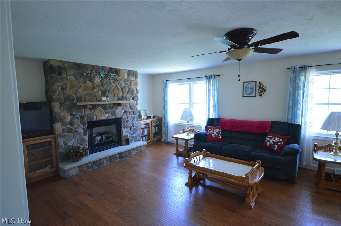 1504 Chapel Road Jefferson, OH 44047 - Photo 4 of 20 Gallery Image 4