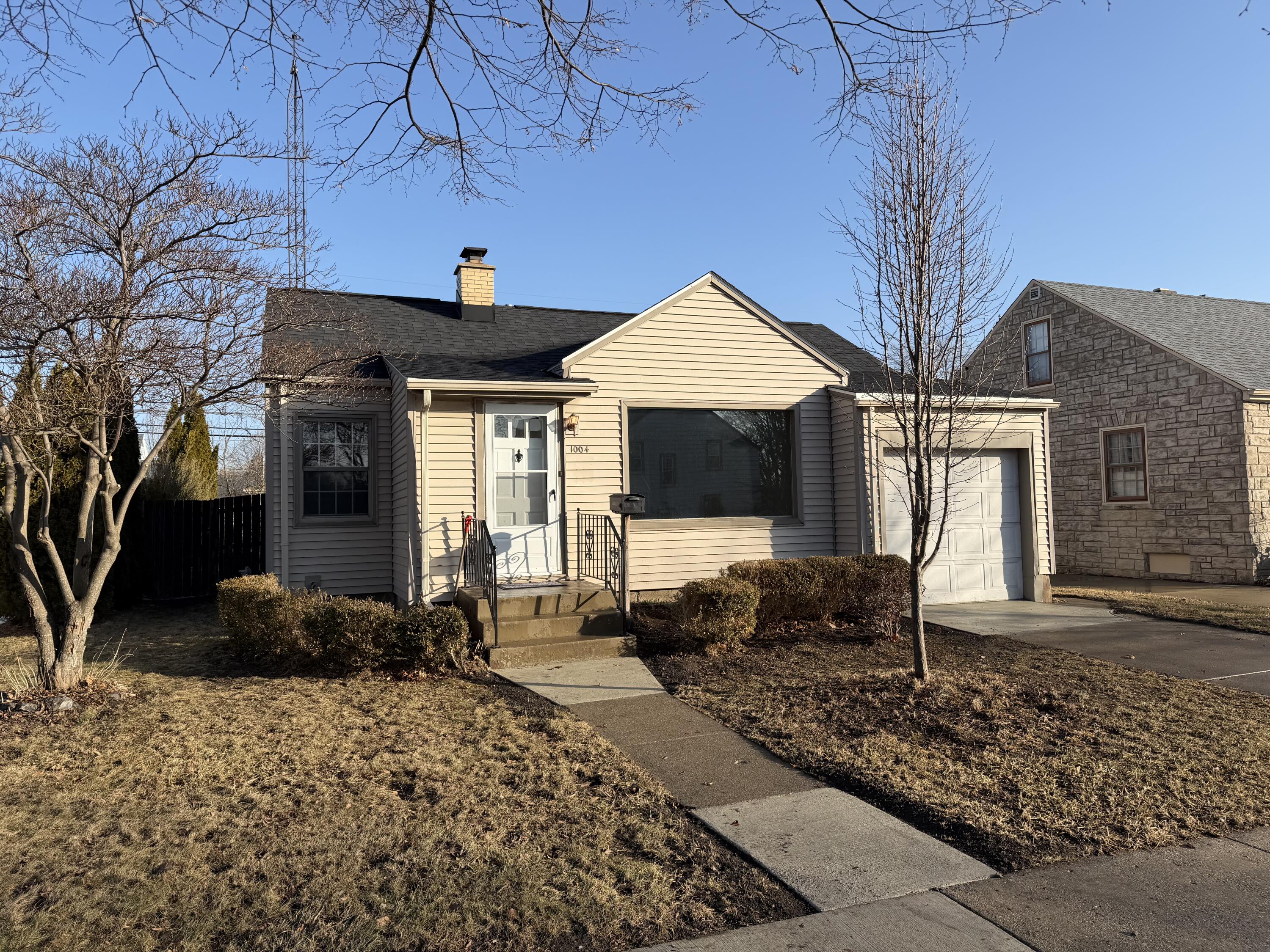 1004 Melvin Avenue Racine, WI 53402 - Photo 1 of 1 IMG_4988