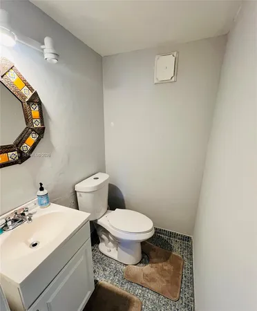 $1,800 | 600 Northeast 25th Street, Unit PHE 74, Miami, FL 33137