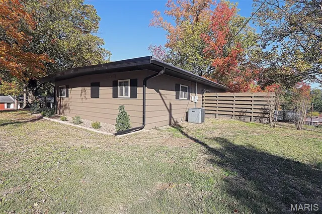 $329,900 | 2717 Jewel Drive, Cape Girardeau, MO 63703