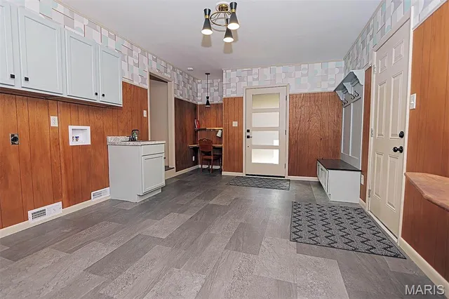 $329,900 | 2717 Jewel Drive, Cape Girardeau, MO 63703