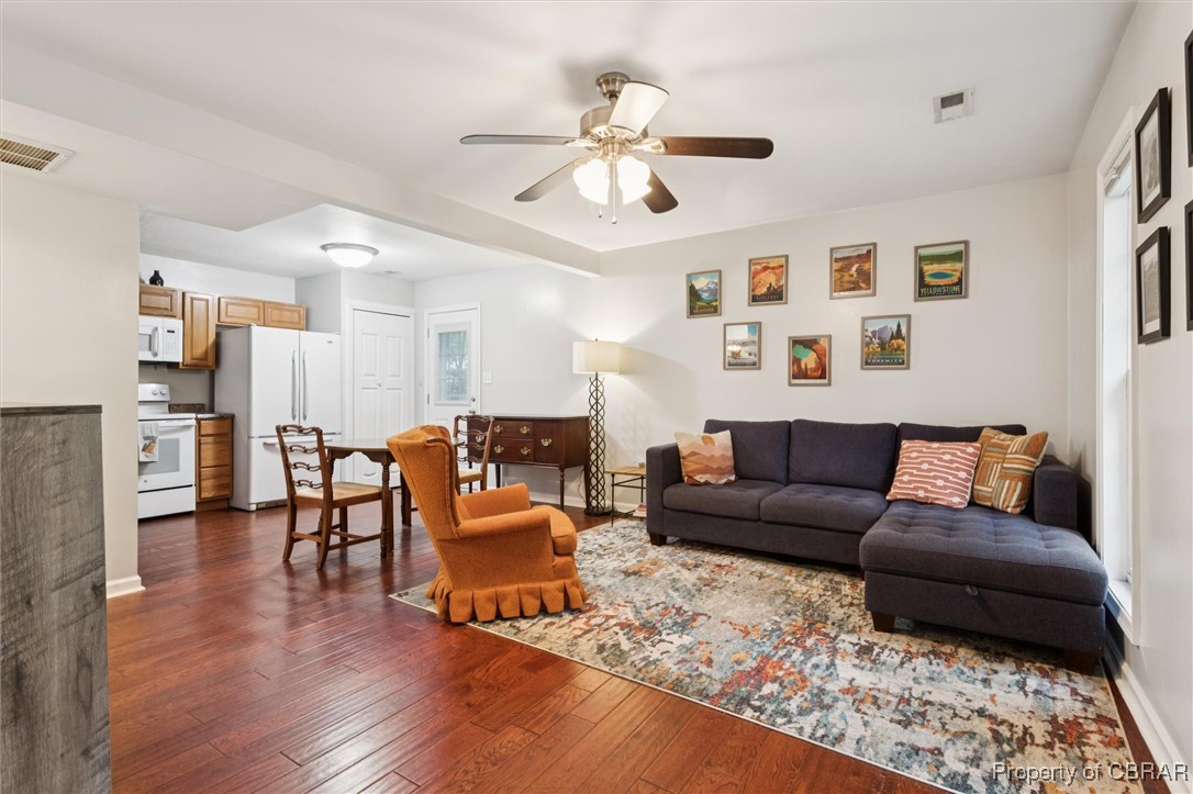 6512 Walter Reed Drive Gloucester, VA 23061 - Photo 7 of 41 Gallery Image 7