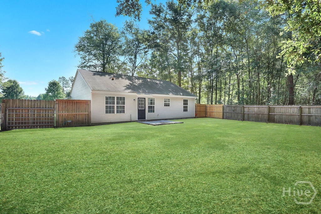 126 Sand Pine Court Springfield, GA 31329 - Photo 4 of 32