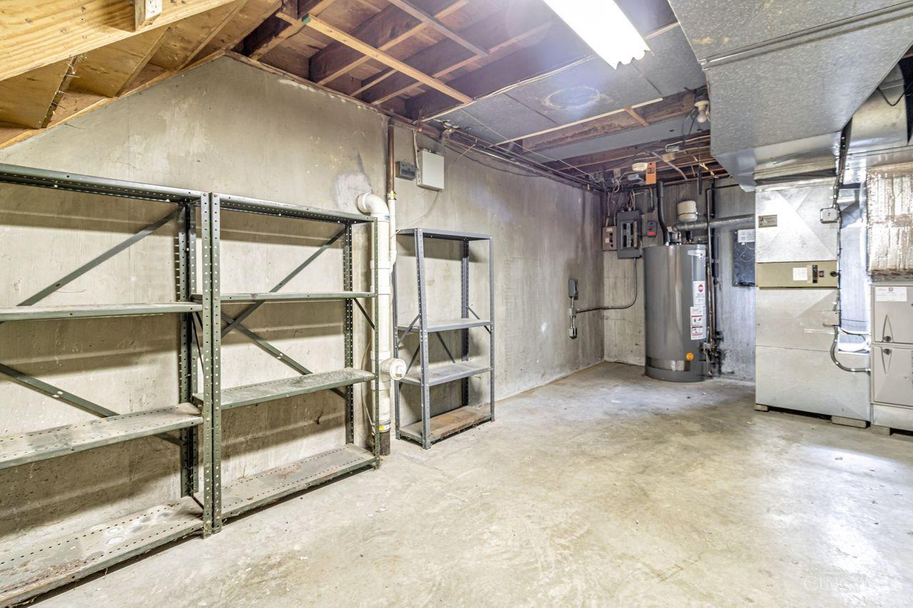 3838 Lincoln Road Cincinnati, OH 45247 - Photo 44 of 57 Lots of storage LL