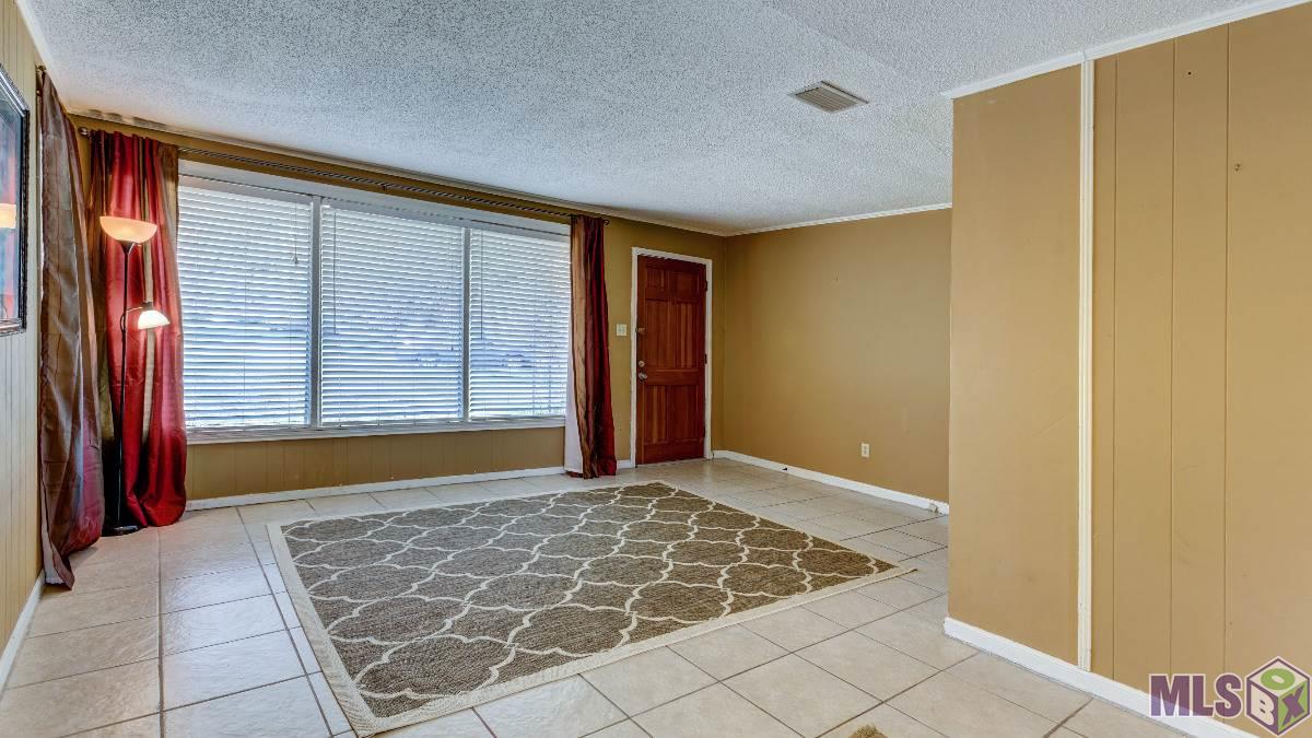 448 Linda Circle Baton Rouge, LA 70806 - Photo 3 of 18 Gallery Image 3