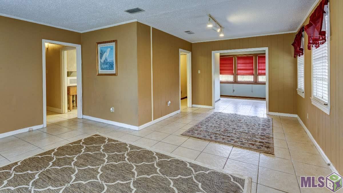 448 Linda Circle Baton Rouge, LA 70806 - Photo 4 of 18 Gallery Image 4