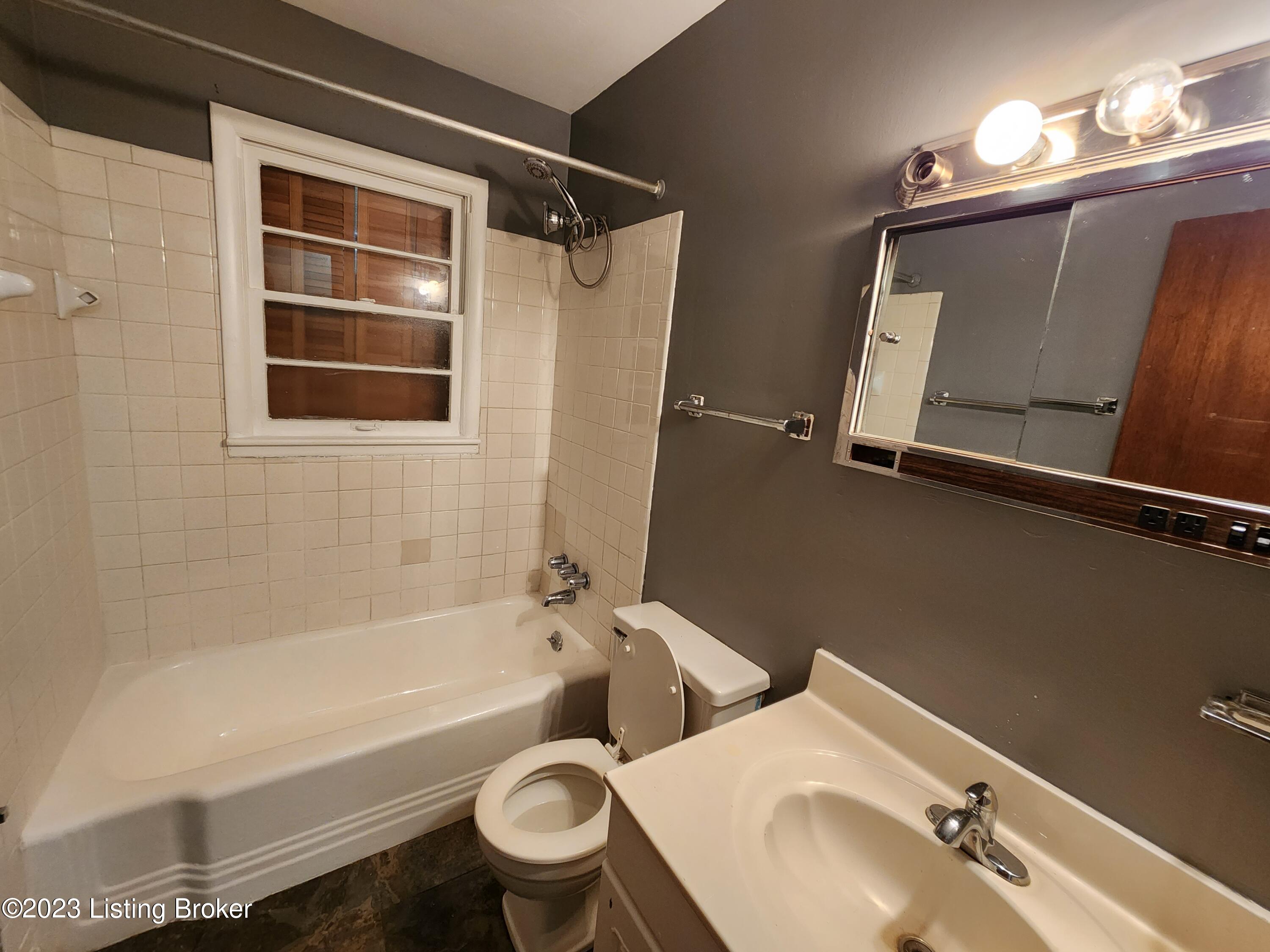 4907 Rural Way Louisville, KY 40218 - Photo 14 of 15 20230710_133158