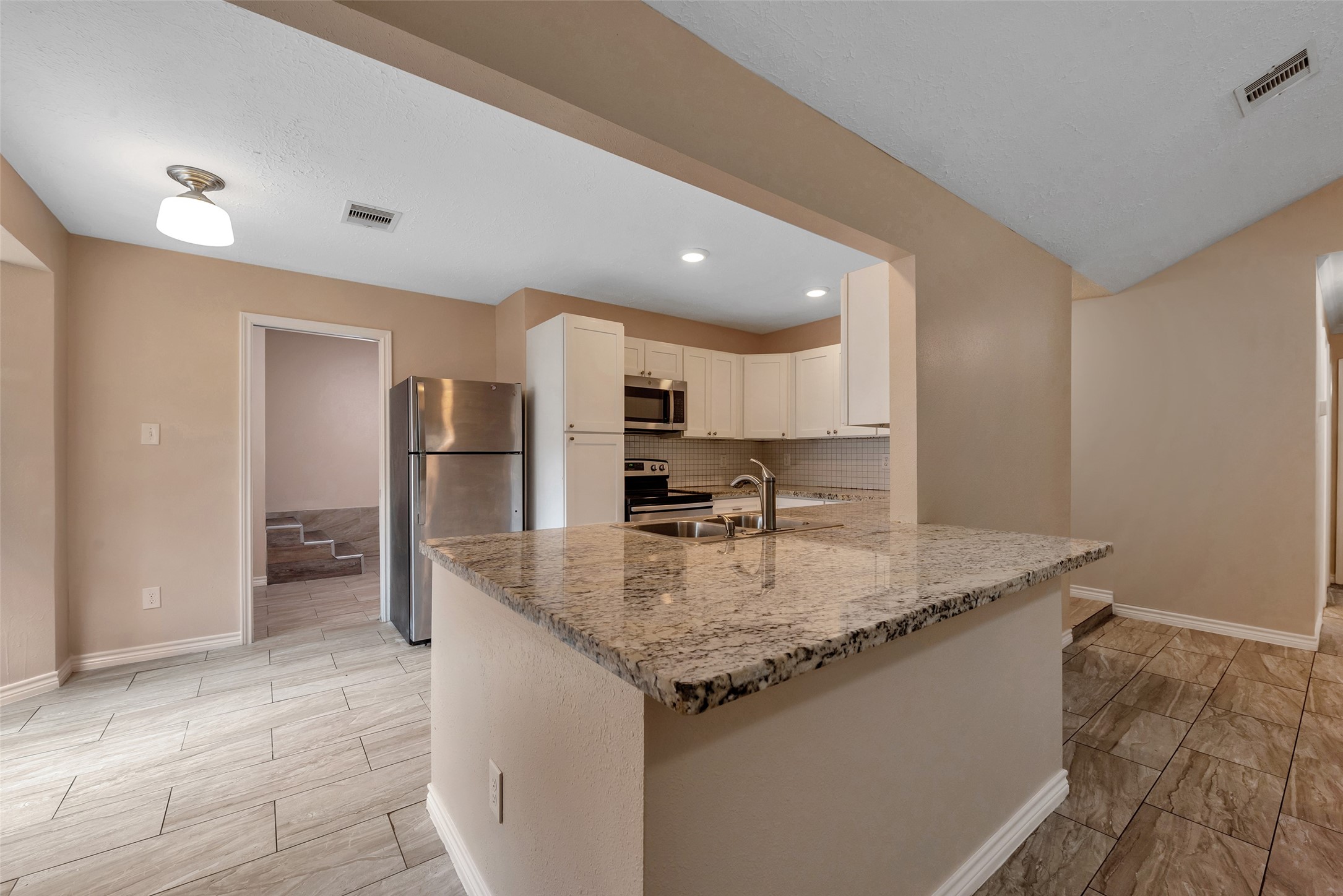 25747 Timber Lakes Drive Spring, TX 77380 - Photo 4 of 16