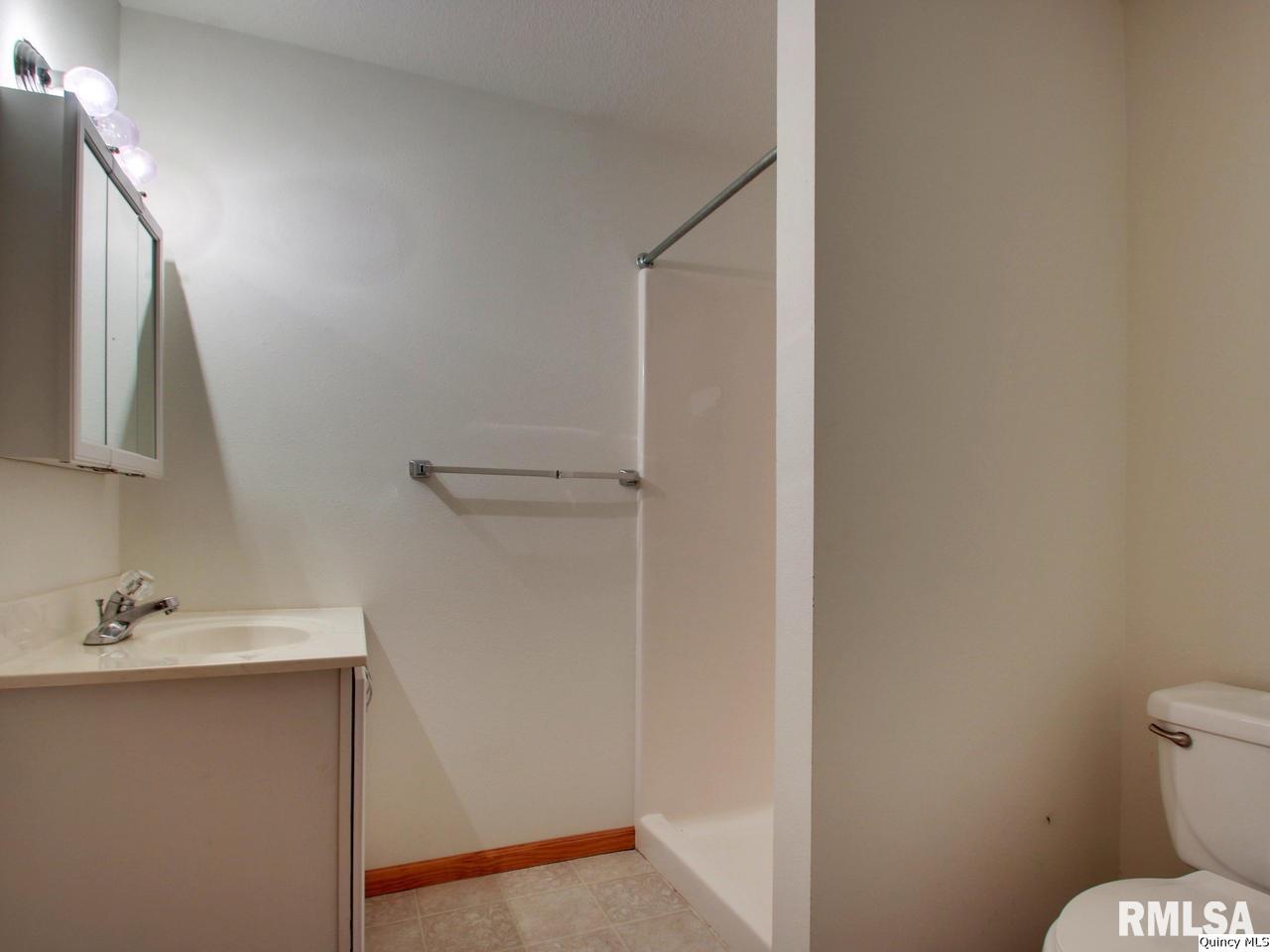 2056 East 2300th Street Camp Point, IL 62320 - Photo 28 of 34 Gallery Image 28