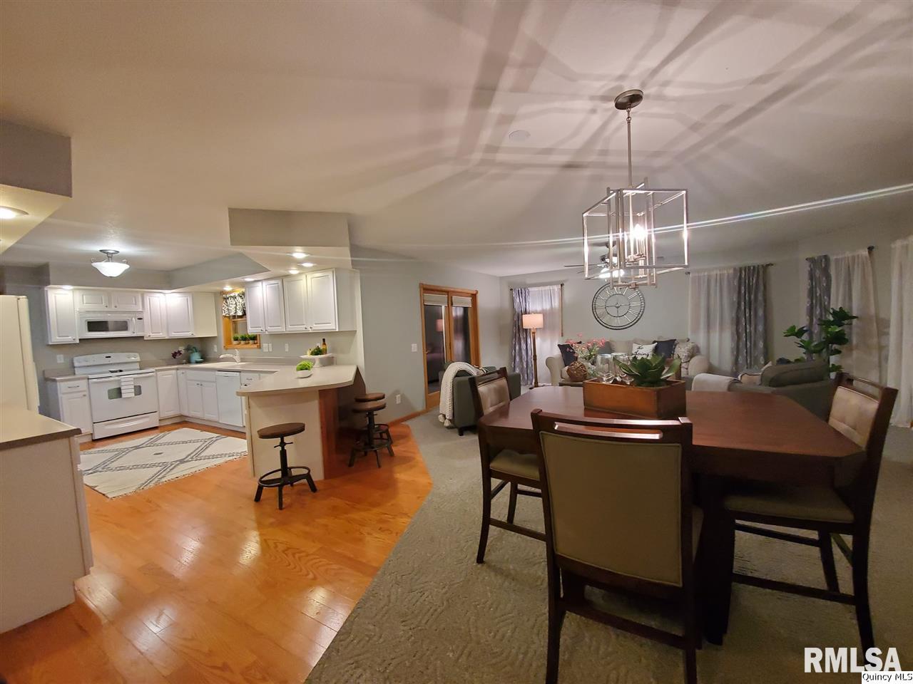 2056 East 2300th Street Camp Point, IL 62320 - Photo 9 of 34 Gallery Image 9