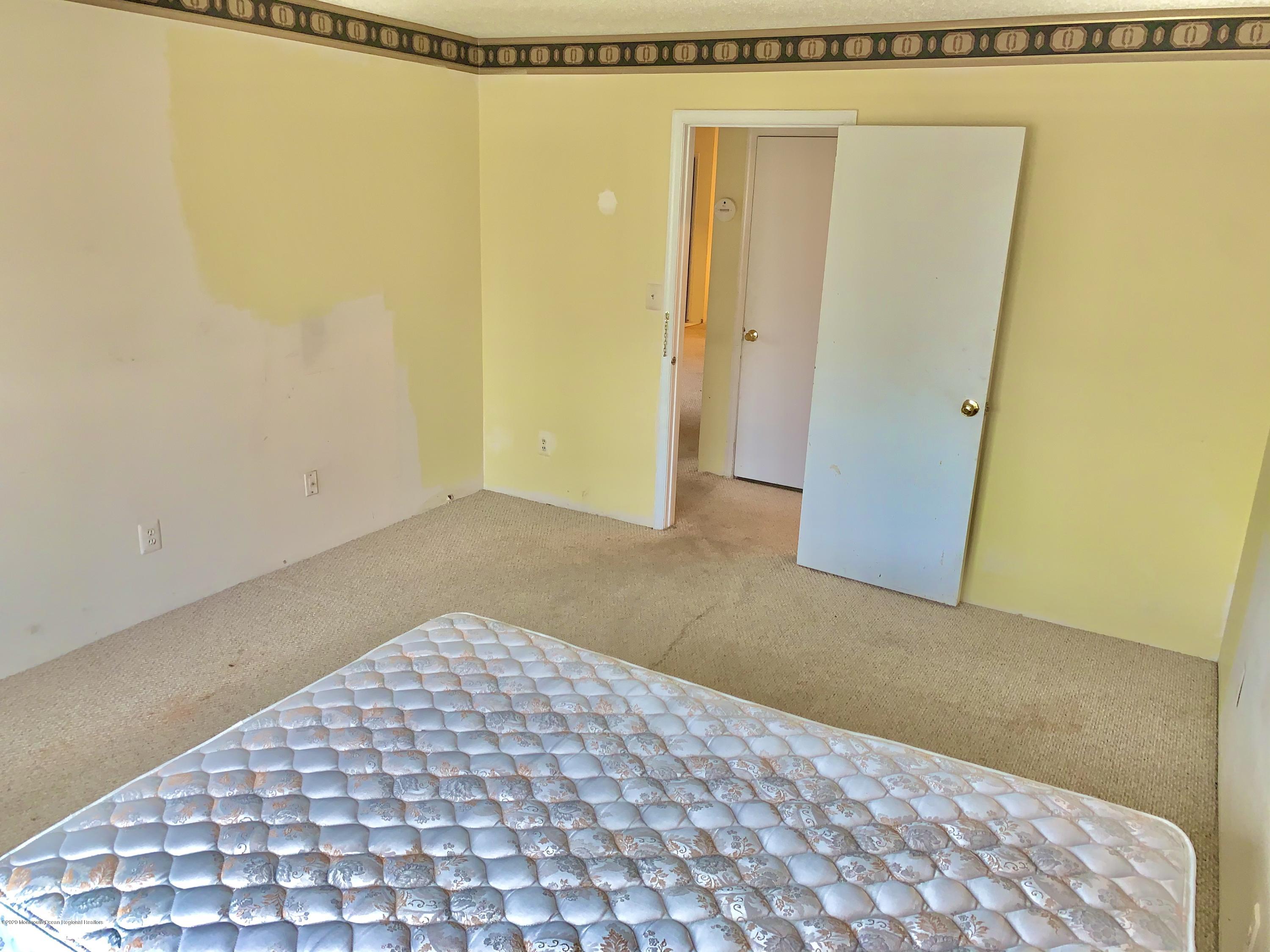 87 Frontier Way Tinton Falls, NJ 07753 - Photo 6 of 11 IMG_6375