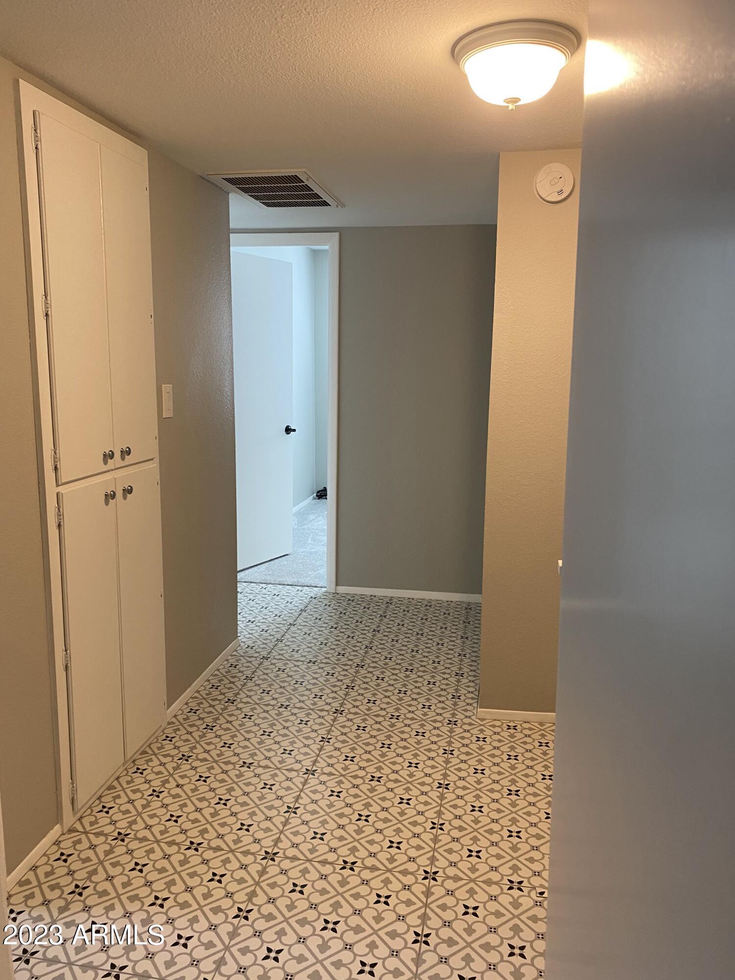 6617 South Granada Drive Tempe, AZ 85283 - Photo 4 of 20 a view of hallway