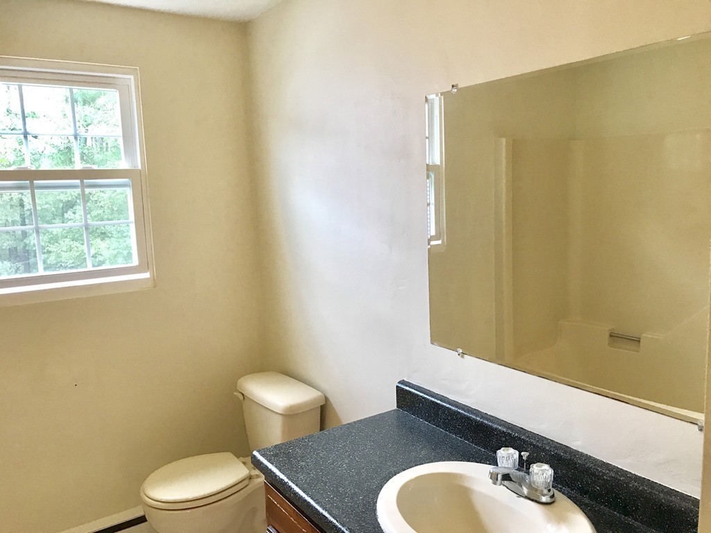 16 Plantation Road, Unit 16 Oxford, MA 01540 - Photo 12 of 22 Gallery Image 12