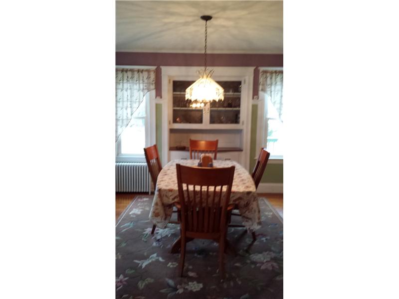 17 Chestnut Street Westerly, RI 02891 - Photo 10 of 25 Dining Room.