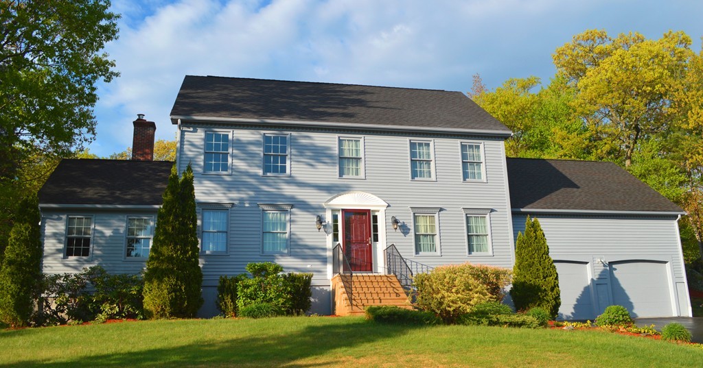 64 Hillcrest Road Northbridge, MA 01588 - Photo 2 of 17