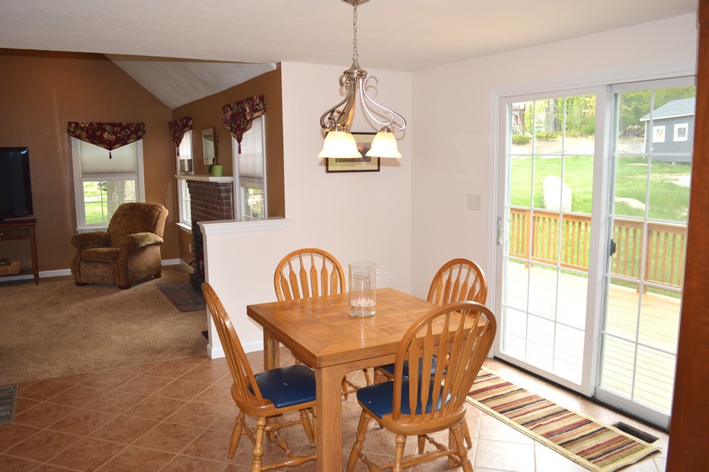 64 Hillcrest Road Northbridge, MA 01588 - Photo 5 of 17